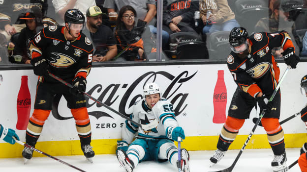 2023-24_0927_Ducks_Sharks_76