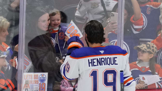 Edmonton Oilers v Ottawa Senators