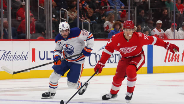 Edmonton Oilers v Detroit Red Wings