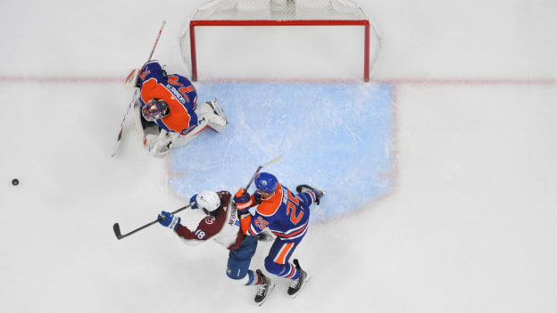 GALLERY: Oilers vs. Avalanche