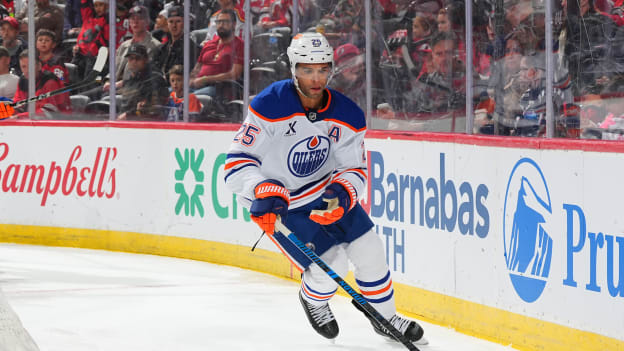 Edmonton Oilers v New Jersey Devils