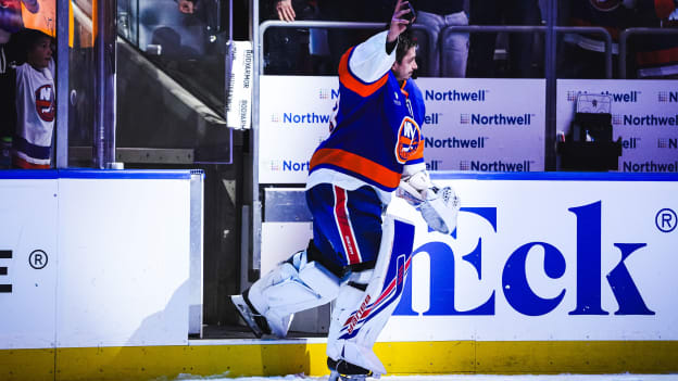 20251123_NYI_SEA_THREESTARS-3