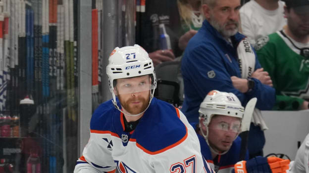 Edmonton Oilers v Dallas Stars