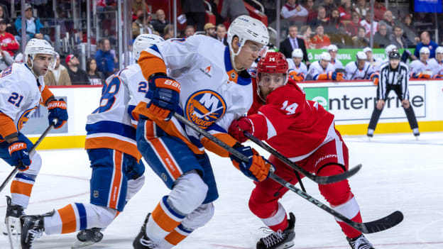 UBS Postgame Photos: Red Wings 2, Islanders 1