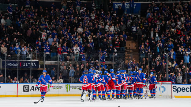 Vancouver Canucks v New York Rangers