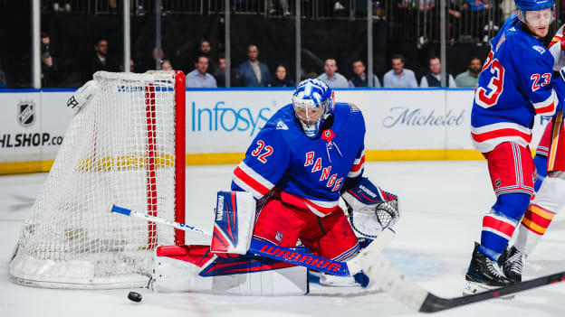 Calgary Flames v New York Rangers
