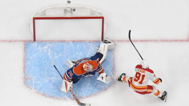 776360339_AD130_Flames_v_Oilers