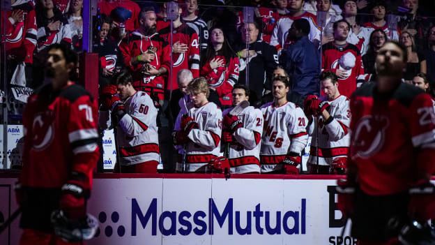 8_250427_CARvsNJD_RD1_GM4_JL209076