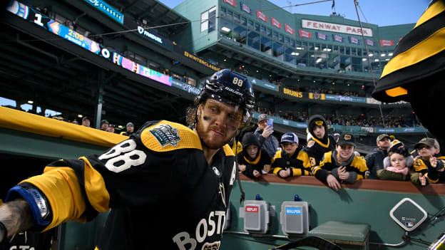 Photos: Pregame at the 2023 Winter Classic