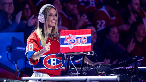 20251014-sea-mtl-JHC00013