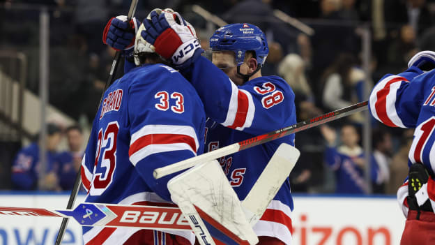Chicago Blackhawks v New York Rangers