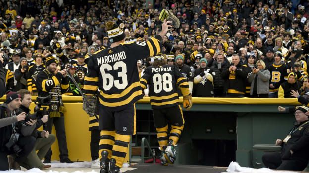 Photos: Pregame at the 2023 Winter Classic