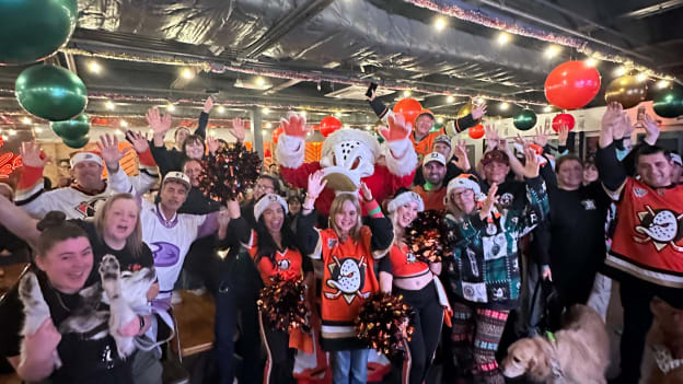 28094494_Alex_Schmitten_20241224_041627