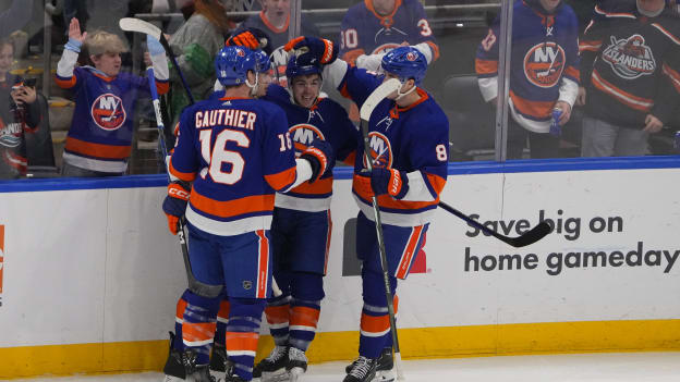 UBS Postgame Photos: Islanders 5, Capitals 1