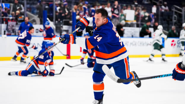 20251107_MIN_NYI_WARMUPS-10