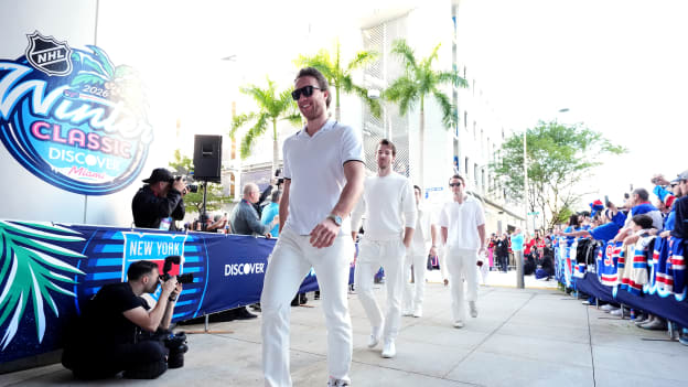 Photos: Winter Classic Arrivals