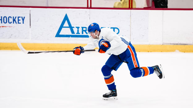 PHOTOS: Islanders Morning Skate Jan. 9