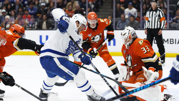 42059917_Toronto_Maple_Leafs_v_Anaheim_Ducks_Deleted_User_20260331_031025