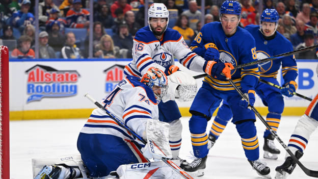 Edmonton Oilers v Buffalo Sabres