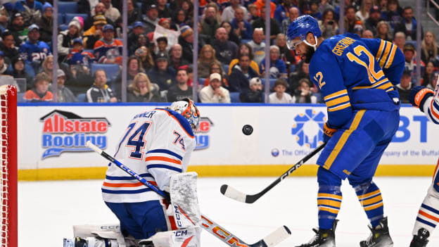 Edmonton Oilers v Buffalo Sabres