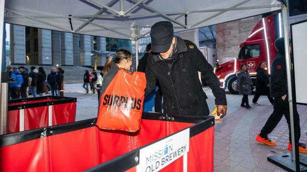 20251220-pit-mtl-LCB00132