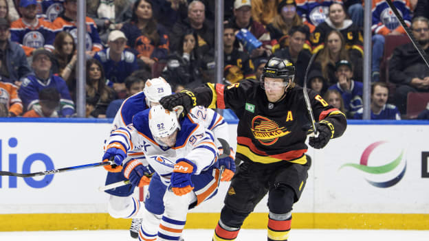 Montreal Canadiens v Vancouver Canucks