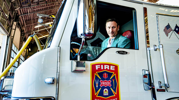 Frisco Fire Department unveils Stars-themed fire truck