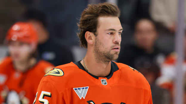 20250924_Kings_Ducks_Robinson_0072