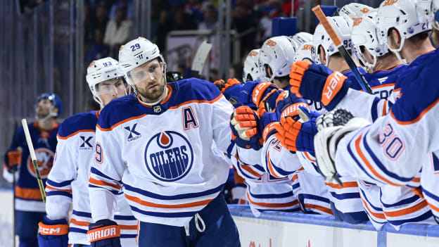 Edmonton Oilers v New York Islanders