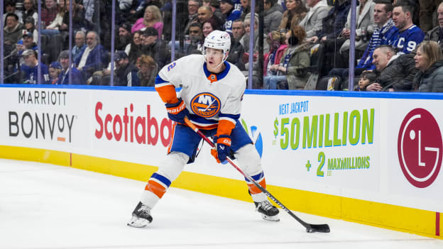 UBS Postgame Photos: Islanders 3, Maple Leafs 2