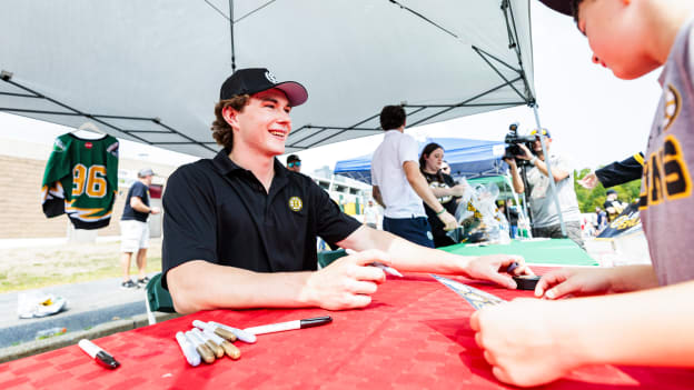 20250906_dle_bruins fan fest fitchburg63