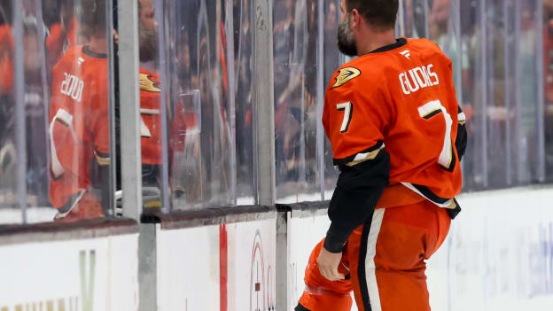 42063869_Toronto_Maple_Leafs_v_Anaheim_Ducks_Deleted_User_20260331_040636