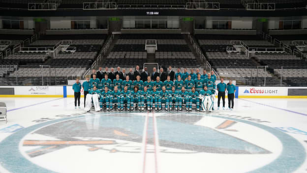 20250314_Sharks_Team_Photo _636744