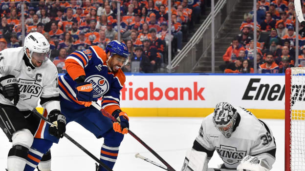 776312032_AD094_Kings_v_Oilers