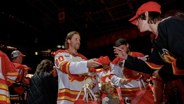 20251004_BONFIRE_FLA0425_JP