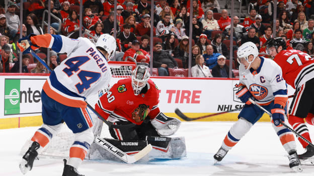 UBS Postgame Photos: Blackhawks 5, Islanders 3