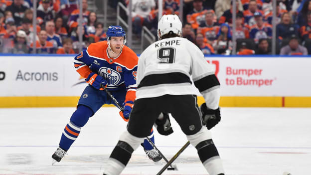 776312032_AD046_Kings_v_Oilers