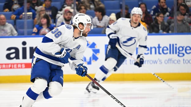 18057431_Tampa_Bay_Lightning_v_Buffalo_Sabres_Andrew_Taylor_(Greenfly)_20231018_012243