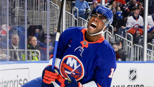 UBS Postgame Photos: Islanders 3, Flyers 1