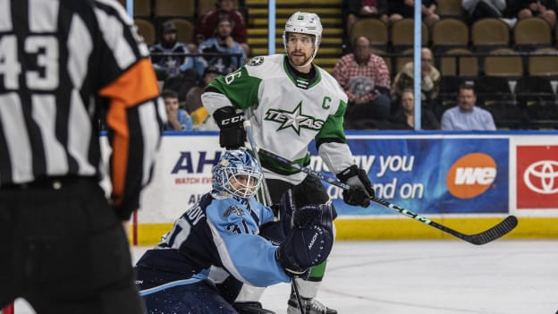 Calder Cup Playoffs Game One: Stars vs. Ads