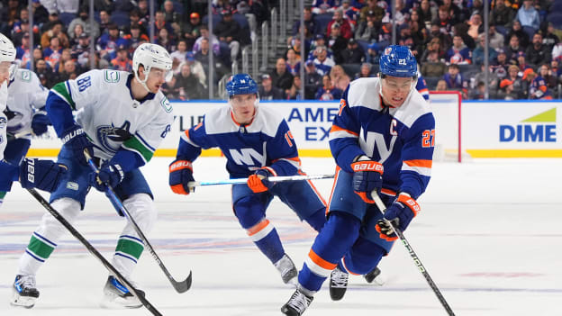 UBS Postgame Photos: Canucks 5, Islanders 2