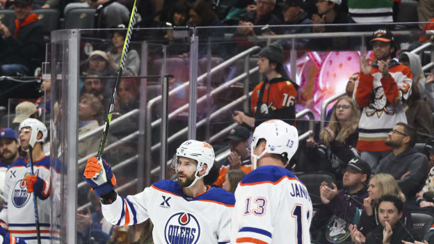 Edmonton Oilers v Anaheim Ducks