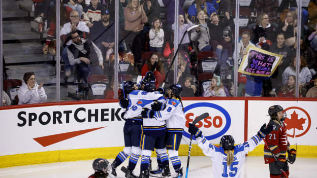 20260401_PWHL_FLA2486_JP