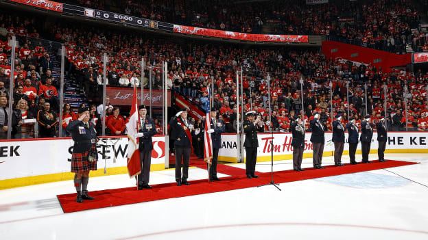 20251107_CGY_vs_CHI_FLA0092_JP