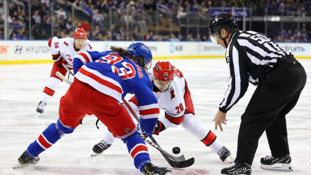 Carolina Hurricanes v New York Rangers