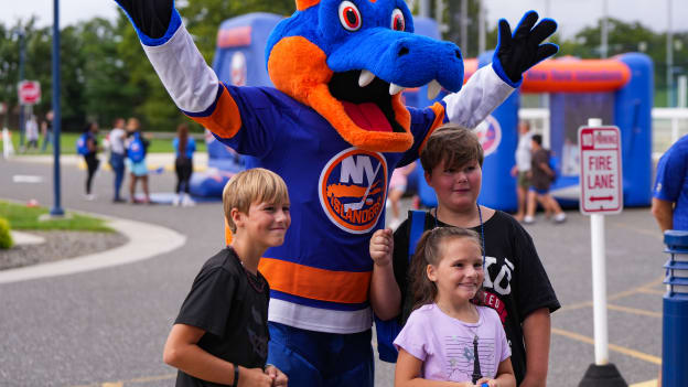 PHOTOS: Isles Children's Foundation and Northwell Health Backpack Stuffing and Distribution