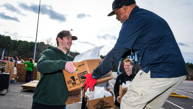 251125_Community_Marketing_Turkey_Distribution_JL204988