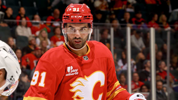 20251001_CGY_vs_VAN_FLA0093_GT