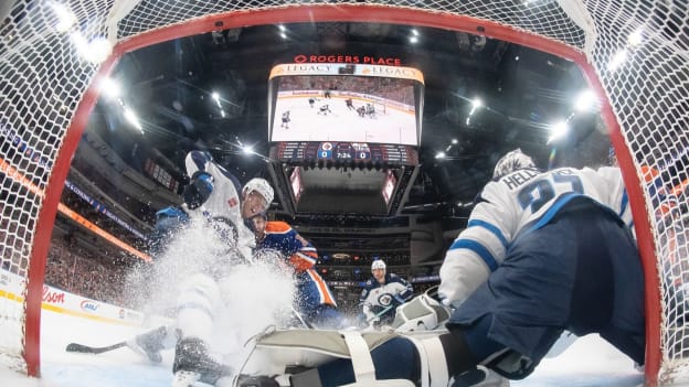 776207774_AD083_Jets_v_Oilers_1600