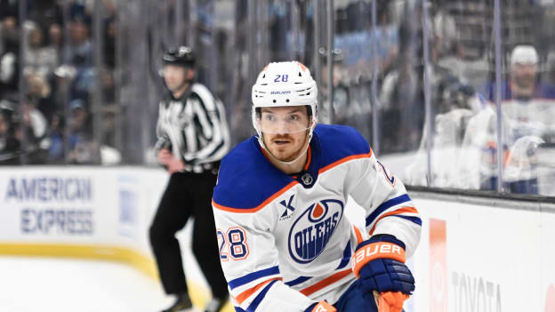 Edmonton Oilers v Utah Mammoth